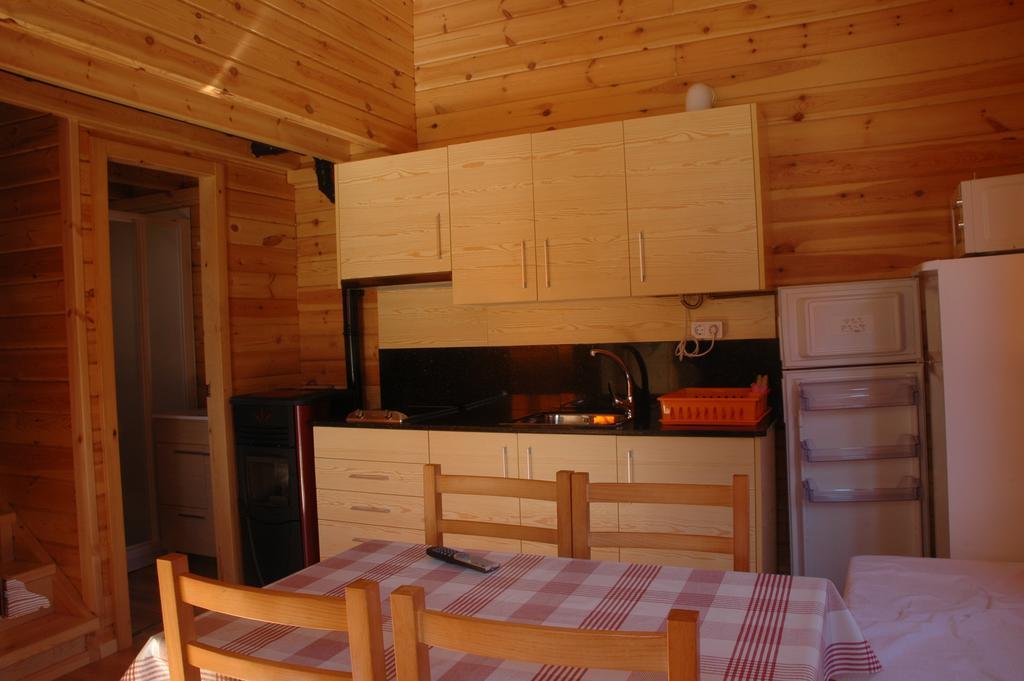 Camping Era Yerla D'Артієс Номер фото